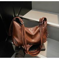 Купить Сумка Fashion Bag M1942-4 brown на obuv-plus.com.ua