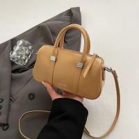 Купить Сумка Fashion Bag X28286-1 camel на obuv-plus.com.ua