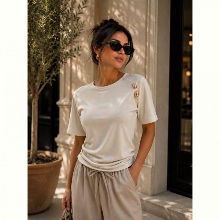 Купить Футболка New Season F052 l.beige на obuv-plus.com.ua