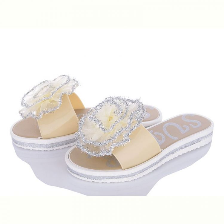 Купить Шлепанцы Mainelin 908-1 beige на obuv-plus.com.ua