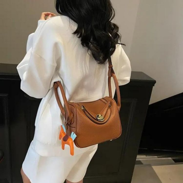 Купить Сумка Fashion Bag C28300-2 brown на obuv-plus.com.ua