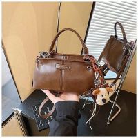 Купить Сумка Fashion Bag M8042-1 brown на obuv-plus.com.ua