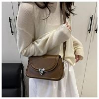 Купить Сумка Fashion Bag D8858-3 brown на obuv-plus.com.ua
